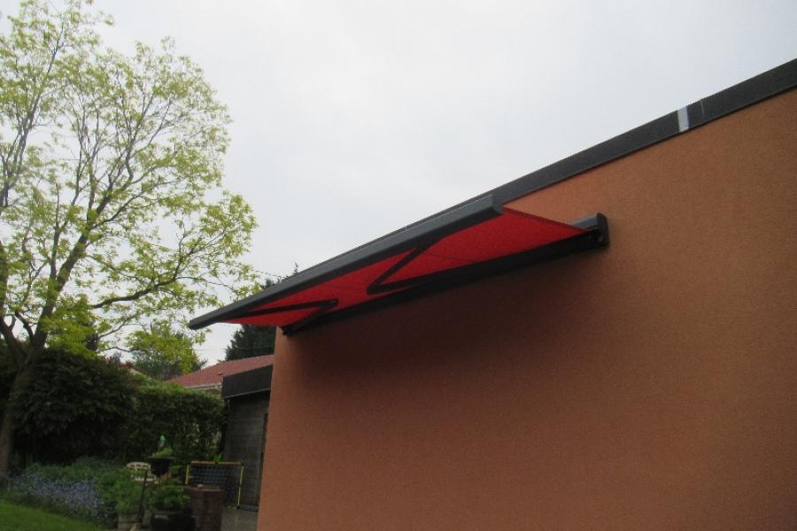 Donnez de la couleur à votre extérieur : La pose d’un store de terrasse à Saint-Jans-Cappel