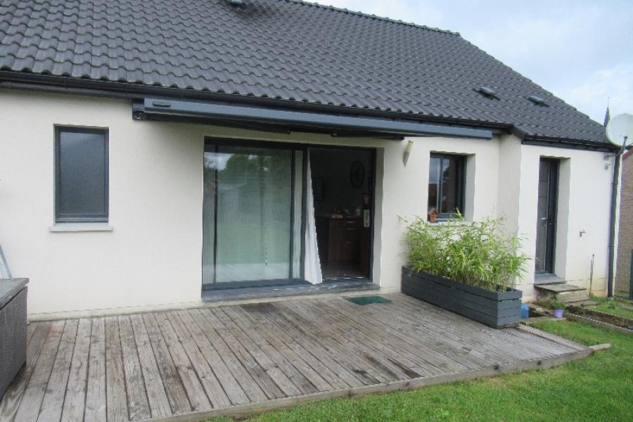 Nouvelle installation de store de terrasse pour profiter de l'été à Saint-Nazaire