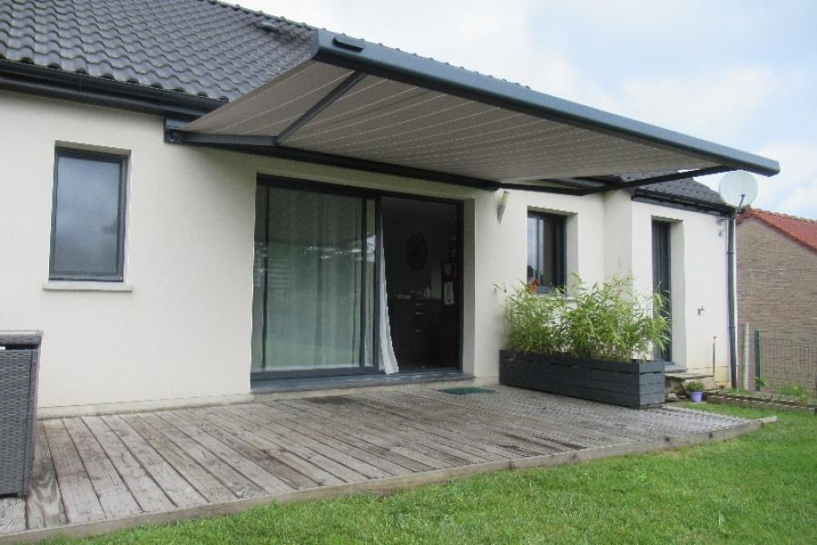 Nouvelle installation de store de terrasse pour profiter de l'été à Saint-Nazaire